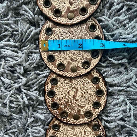 Vintage tooled Leather with brass buckle belt L-41” W-3.” main image 7